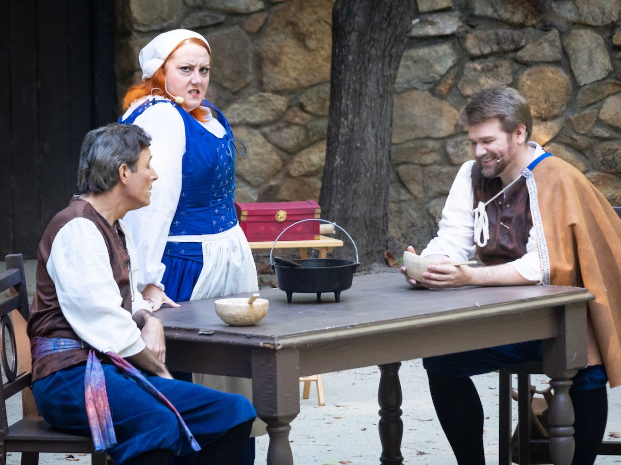 Bea, Nigel, and Nick sit down to dinner